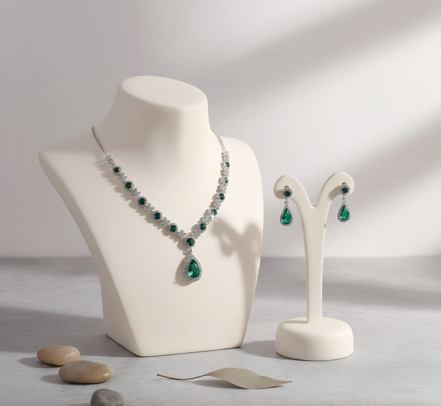 Emerald Cascade - 925 Sterling Silver Set