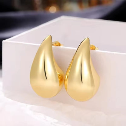 Sunlit 18K Gold Dew Drops